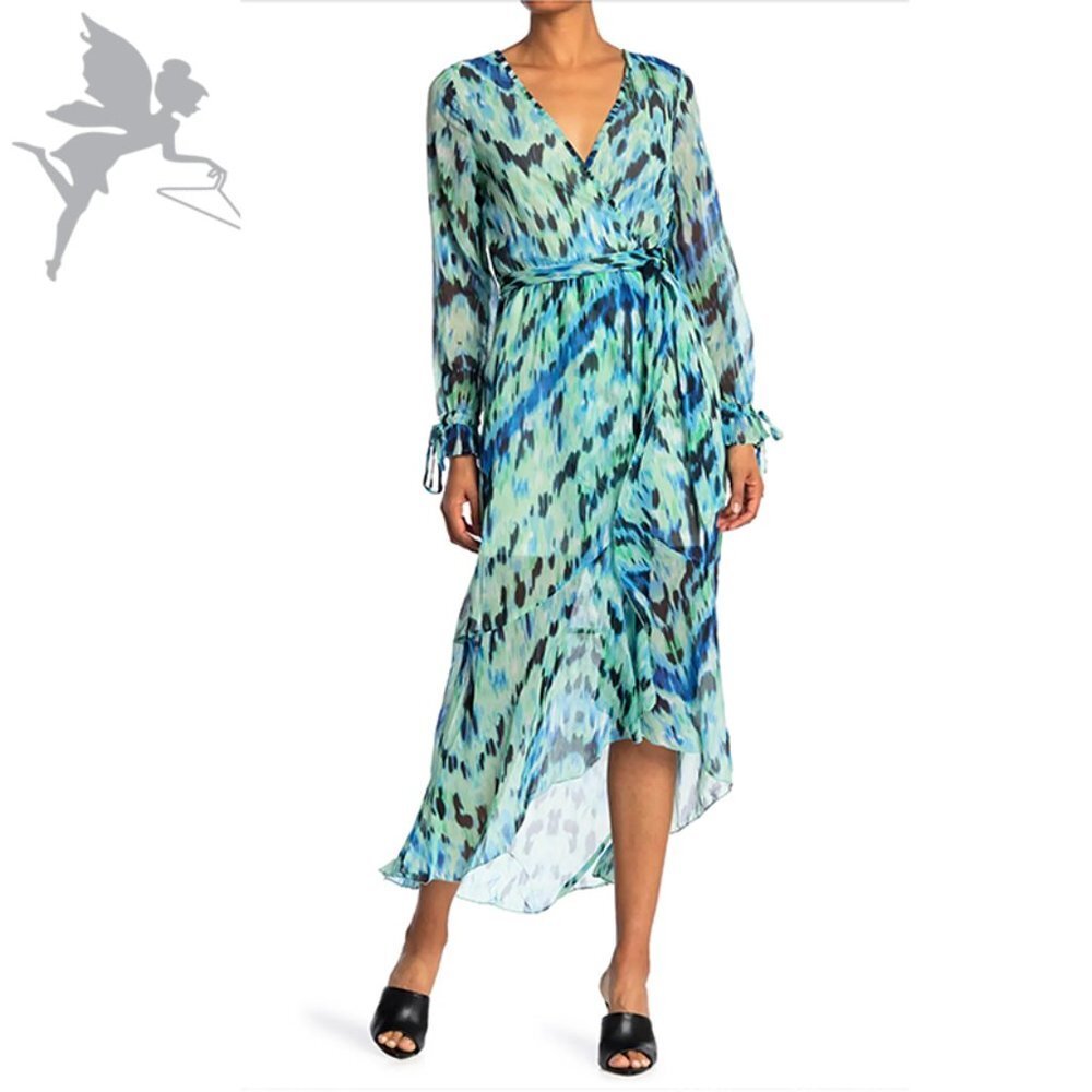 NWT KENDALL + KYLIE Printed Wrap Cover Up in Aqua Geo